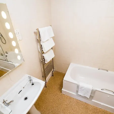 Raven Hall Hotel 3*