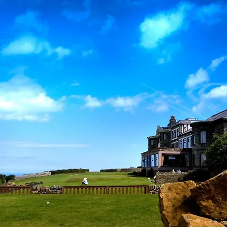 Raven Hall Hotel 3*