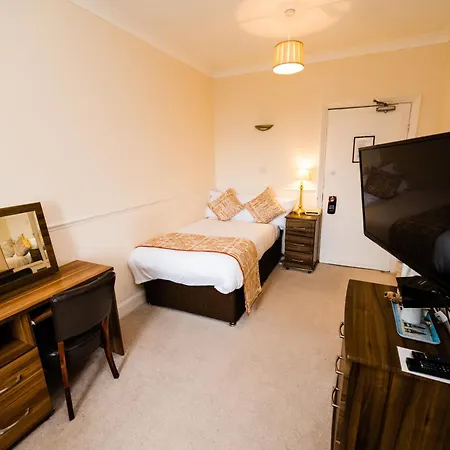 Grand Heights 3*