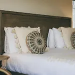 Grand Heights Hotel 3*