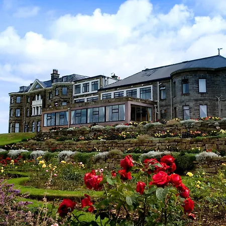 فندق Raven Hall