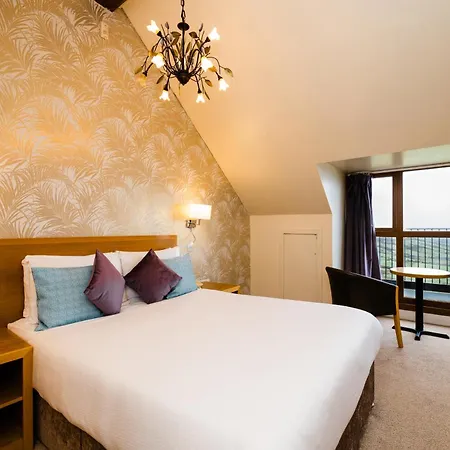 Grand Heights Hotell